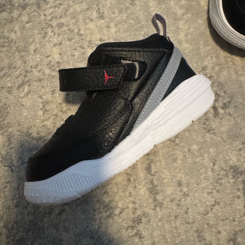 Nike Jordans Toddler 8C